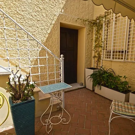 Apartment Castello Grimaldi (Liguria)