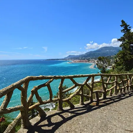 Castello Apartment Grimaldi (Liguria)