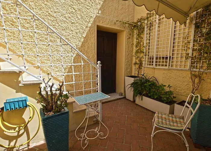 Apartamento Castello Grimaldi (Liguria)
